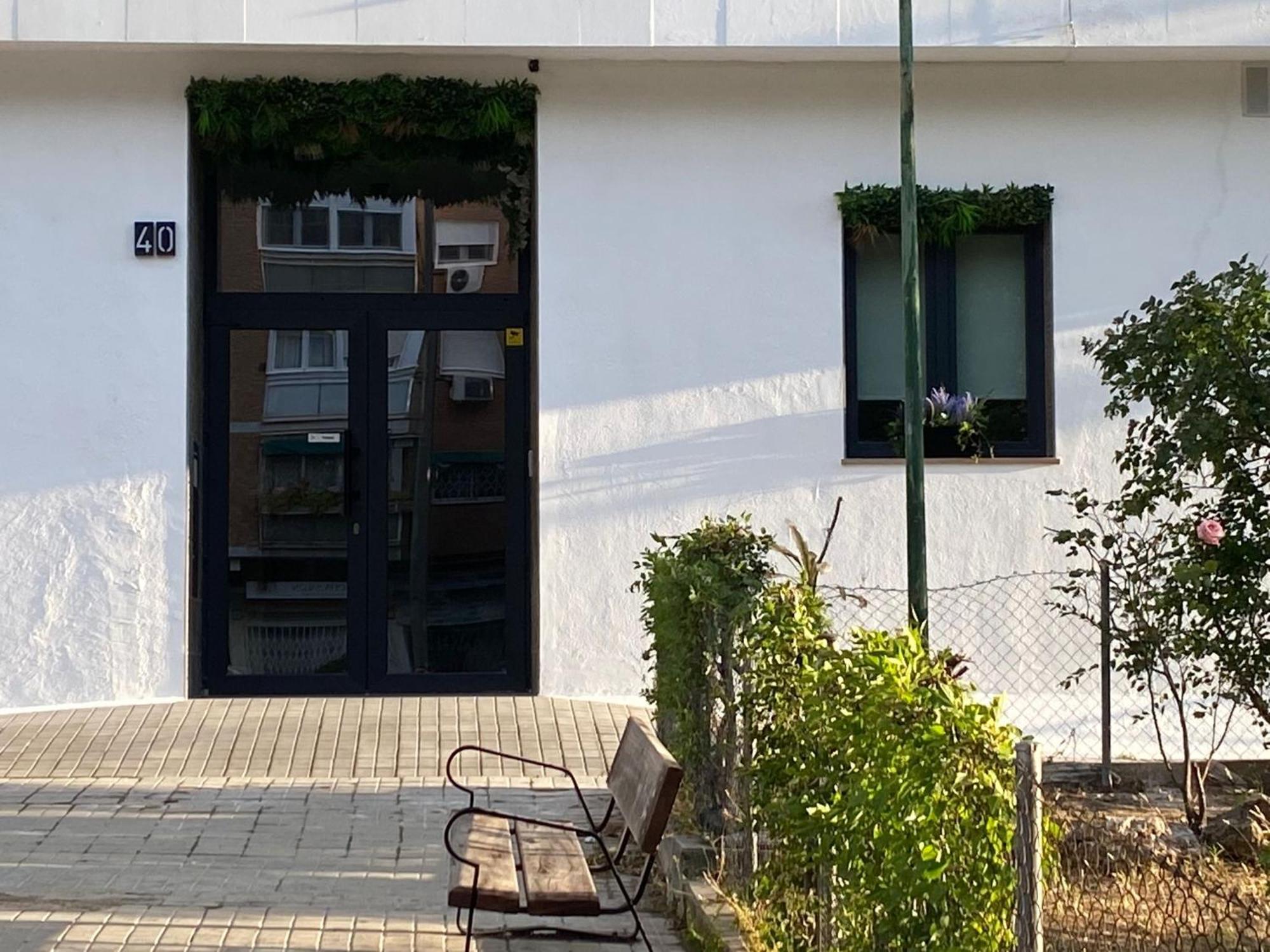 Garden House Madrid Hotel Exterior photo